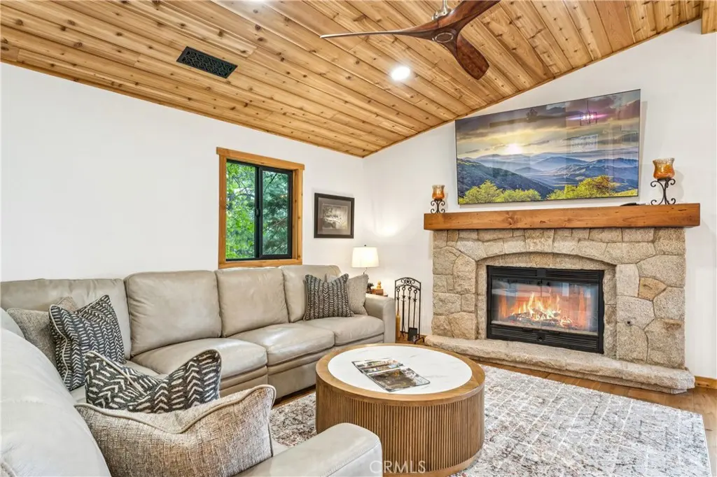 590 Arrowhead Villa, Lake Arrowhead, CA — listing photo 1