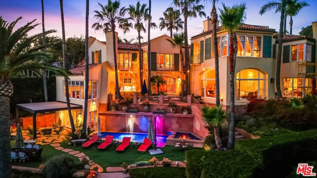 Single Family Residence for rent at 7107 Birdview Avenue, Malibu, CA featuring 7 beds and 7 baths
