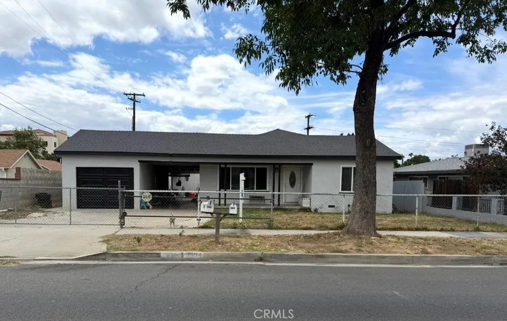Duplex for sale at 3904 Monroe, Riverside, CA