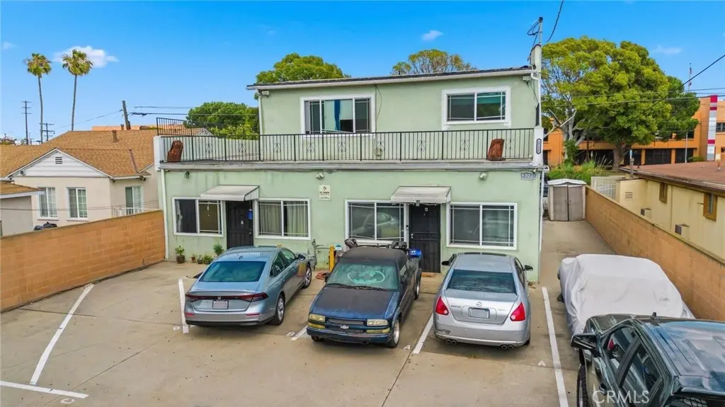 1722 N Wilmington, Wilmington, CA — listing photo 1