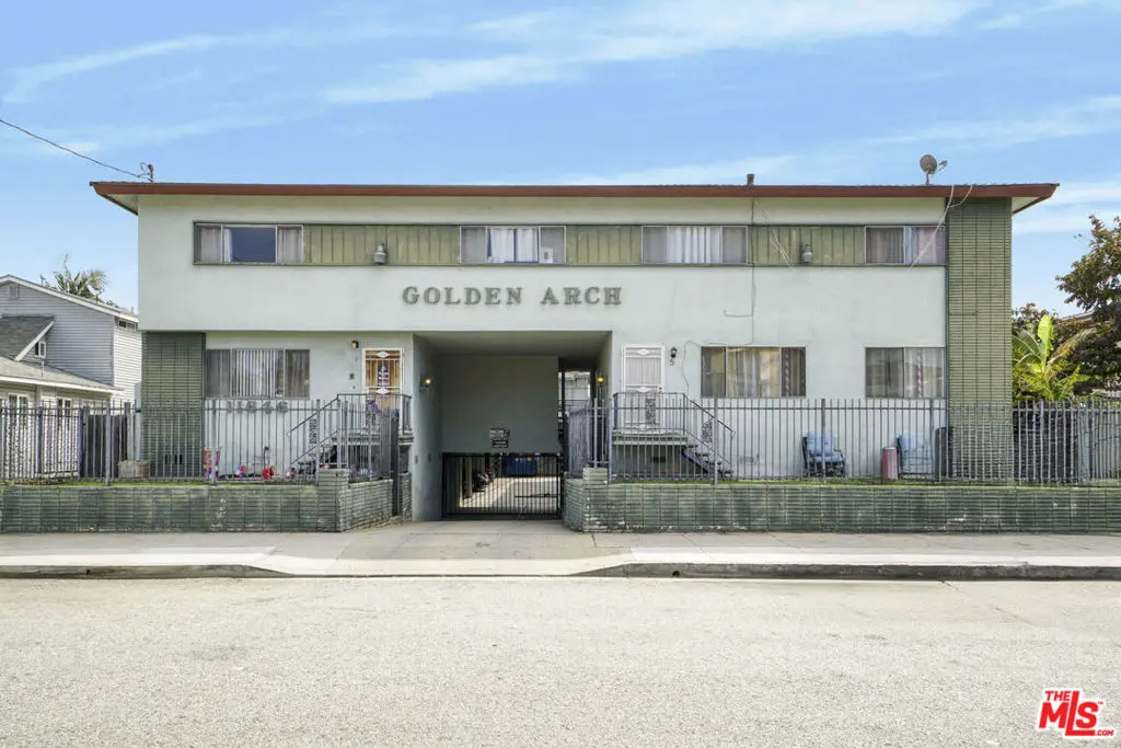 11646 Birch Avenue, Hawthorne, CA — listing photo 1