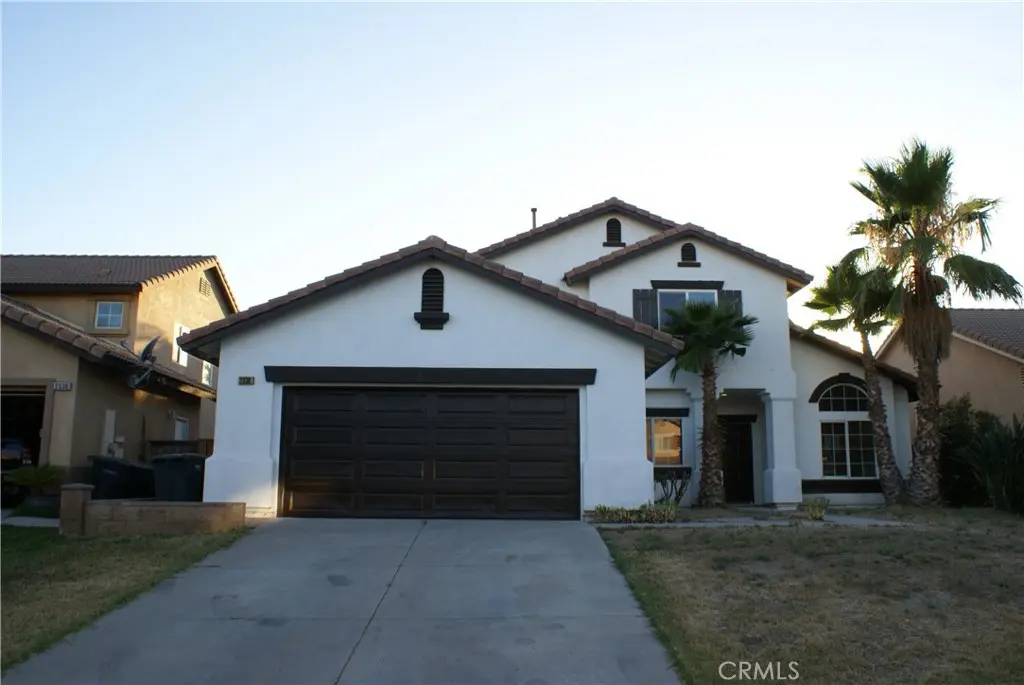 2338 Willowbrook Lane, Perris, CA — listing photo 1