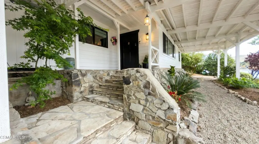 160 Lower Lake Road, Westlake Village, CA — listing photo 1