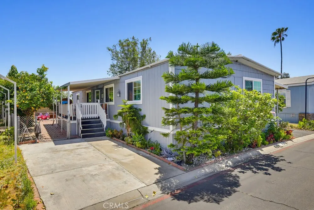 300 N Rampart 50, Orange, CA — listing photo 1