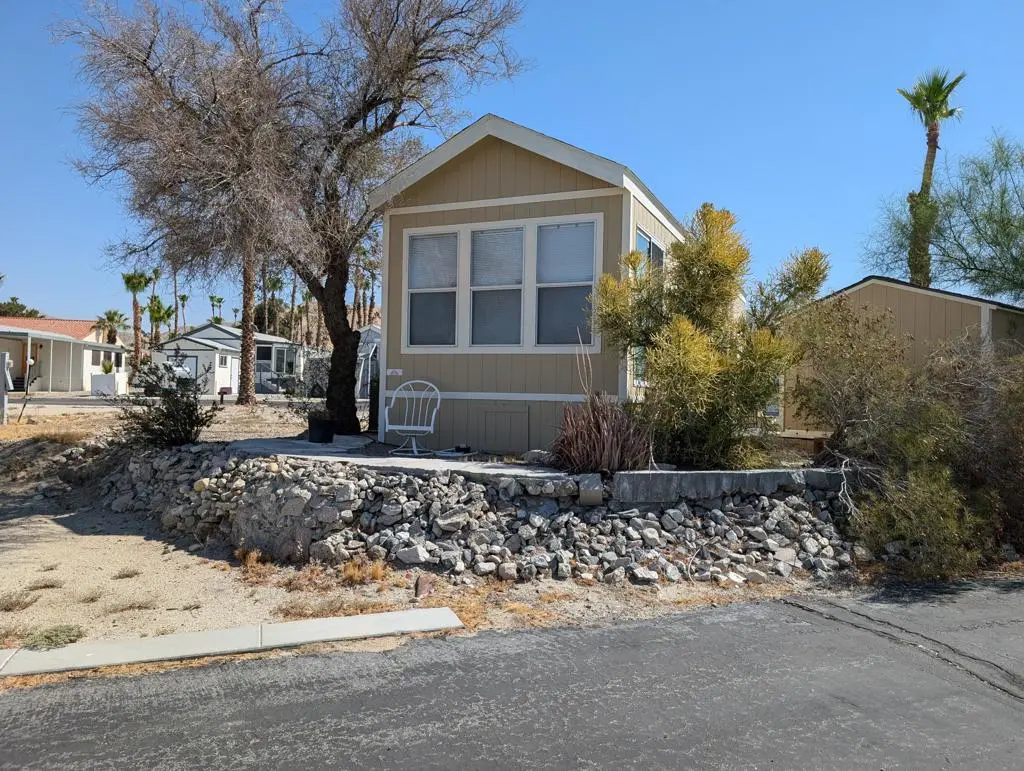 Manufactured In Park for sale at 70200 Dillon Road 350, Desert Hot Springs, CA featuring 1 bed and 1 bath