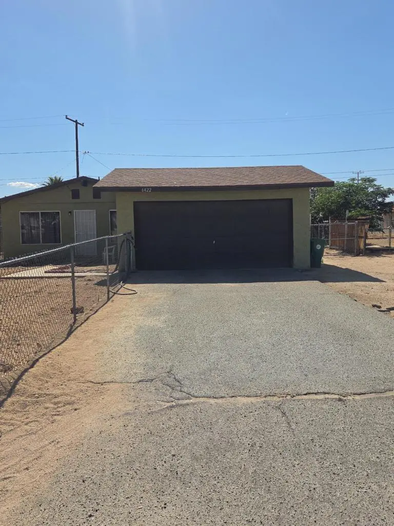 6422 Palm View Avenue, 29 Palms, CA — listing photo 1