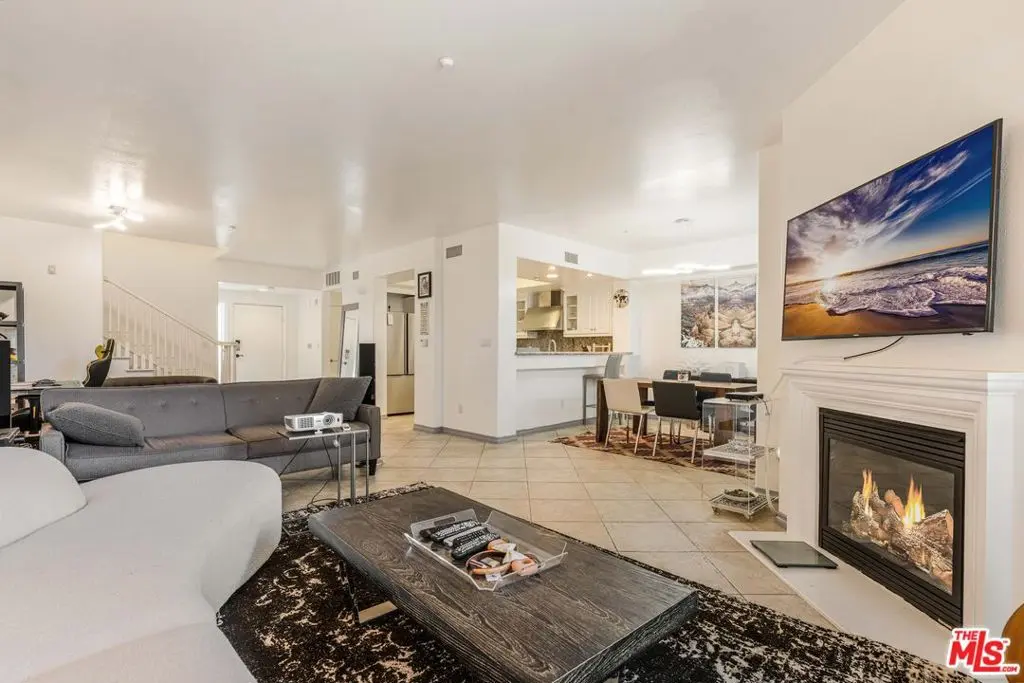 13031 Villosa Place 119, Playa Vista, CA — listing photo 1