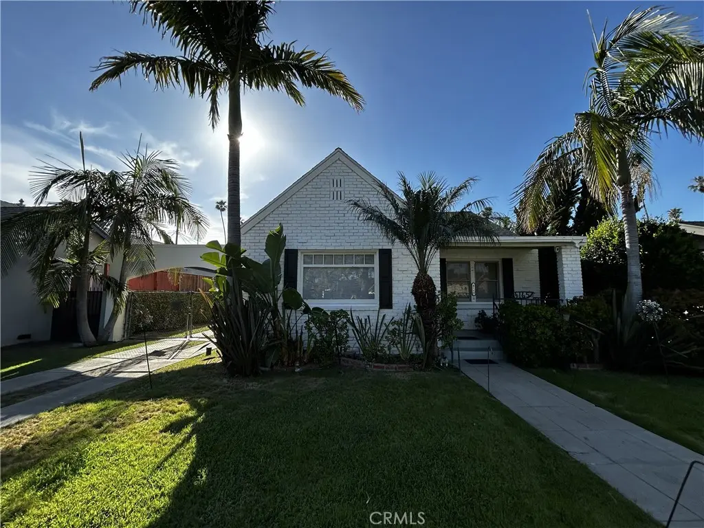Single Family Residence for sale at 4165 2nd, Los Angeles, CA featuring 3 beds and 1 bath