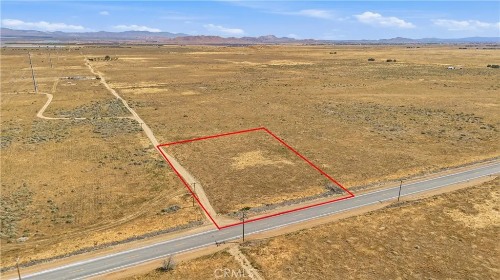10500 W Ave D, Lancaster, CA — listing photo 1