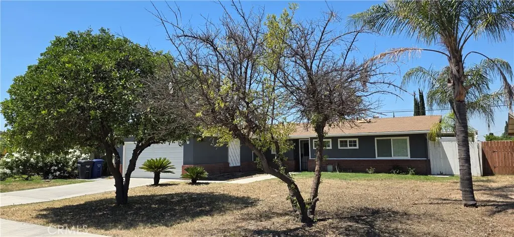 Single Family Residence for rent at 10740 Coloma, Loma Linda, CA featuring 3 beds and 2 baths