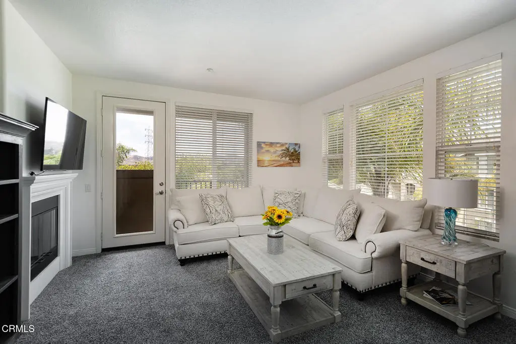 1740 Tanager Street 2-302, Ventura, CA — listing photo 1