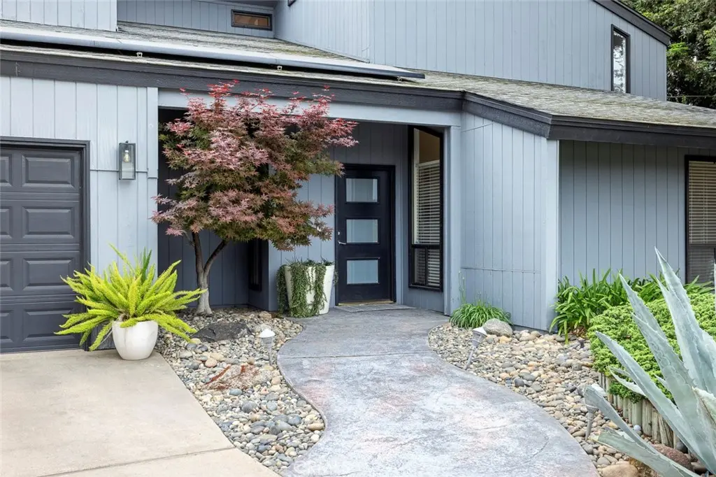 6638 N Marty, Fresno, CA — listing photo 1