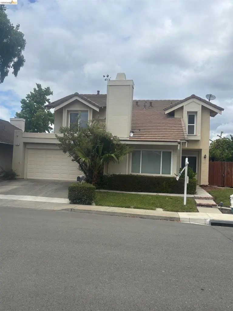 Single Family Residence for sale at 10013 Foxboro Cir, San Ramon, CA featuring 4 beds and 3 baths