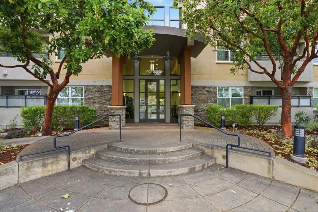 4388 El Camino Real 309, Los Altos, CA — listing photo 1
