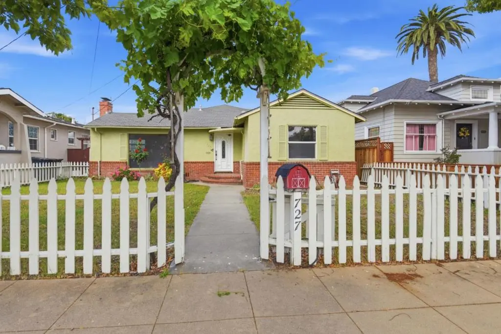 Single Family Residence for sale at 727 S I Street, Livermore, CA featuring 4 beds and 2 baths