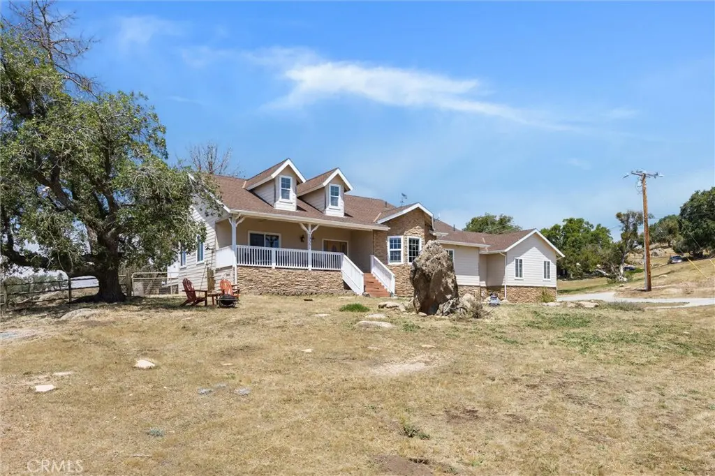 19351 Quail, Tehachapi, CA — listing photo 1