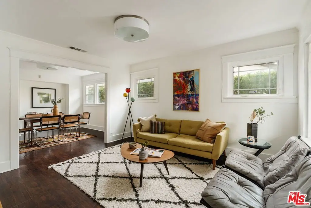 Single Family Residence for sale at 5335 Fountain Avenue, Los Angeles, CA featuring 2 beds and 1 bath