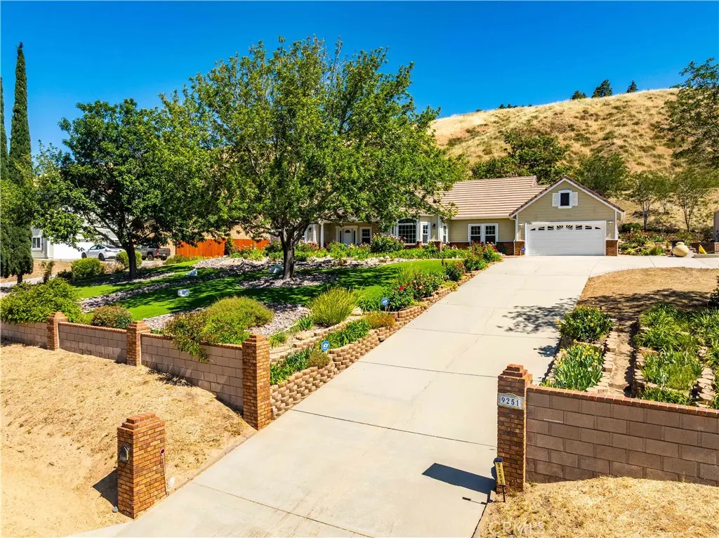 9251 Elizabeth Lake, Leona Valley, CA — listing photo 1