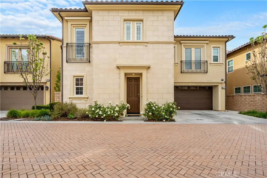 Single Family Residence for sale at 155 Bryce Run, Lake Forest, CA featuring 4 beds and 4 baths