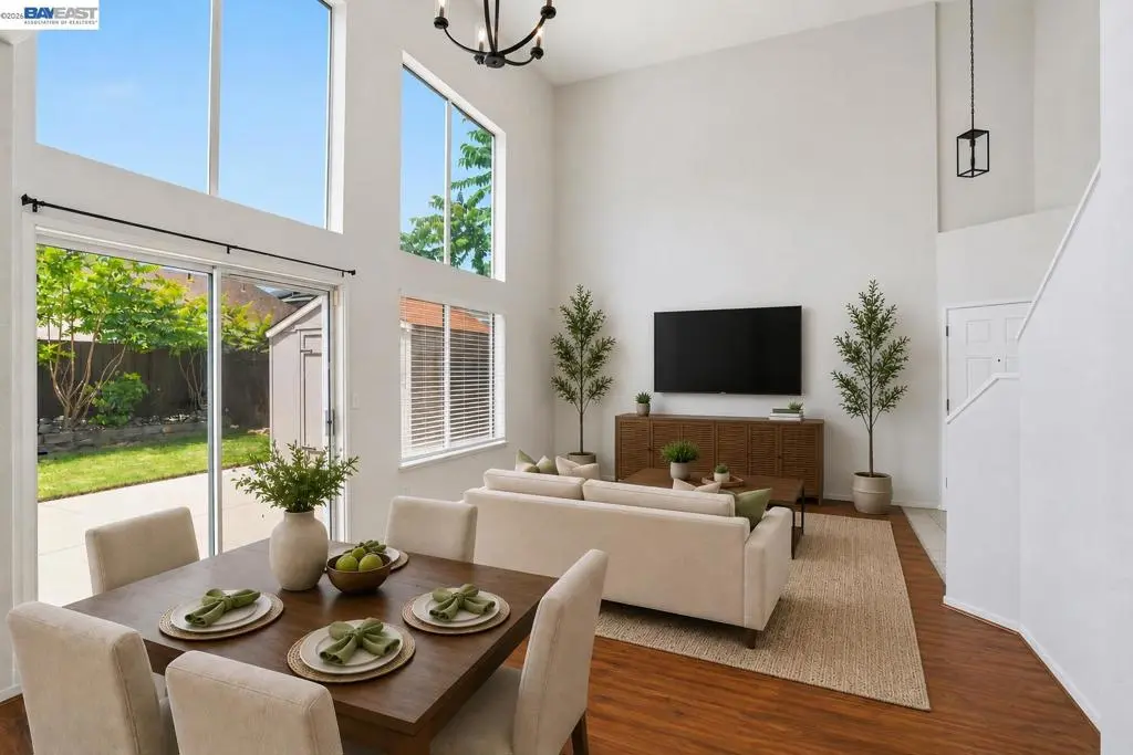 Single Family Residence for sale at 419 Pioneer Ave, Manteca, CA featuring 3 beds and 3 baths