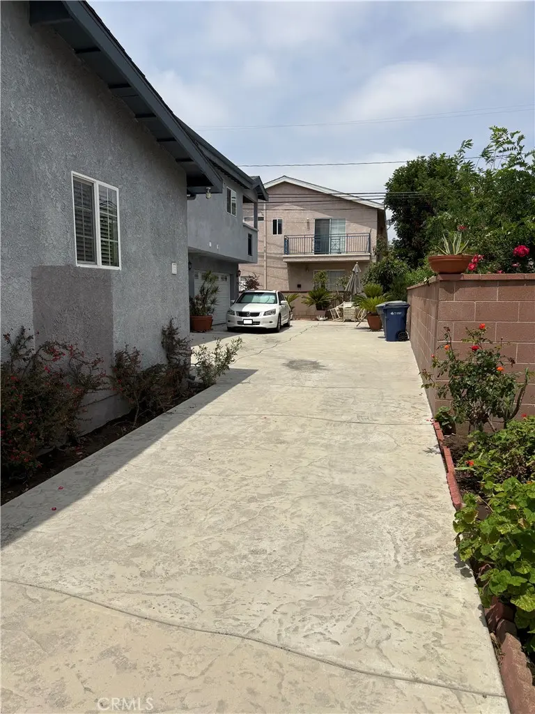 Residential Lease for rent at 1343 W 164th Street, Gardena, Los Angeles County, CA featuring 2 beds and 2 baths
