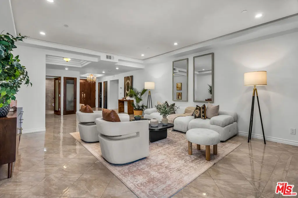Condominium for sale at 125 N GALE Drive 306, Beverly Hills, CA featuring 2 beds and 4 baths