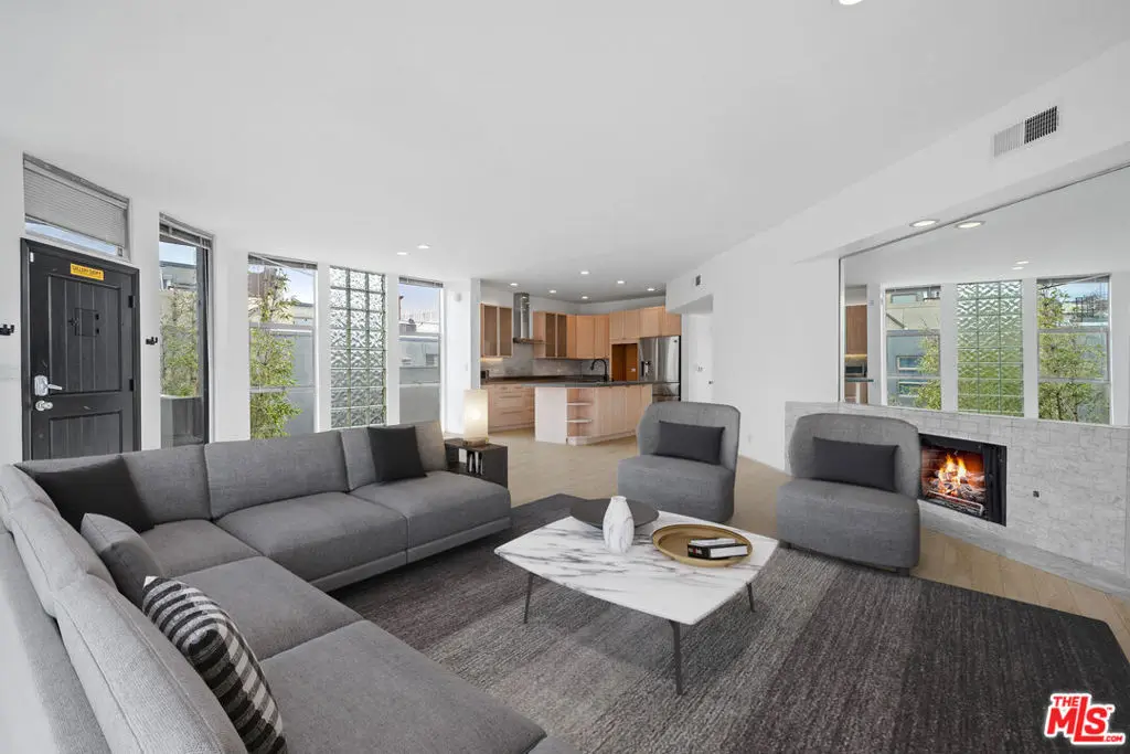 20 28TH Avenue A, Venice, CA — listing photo 1