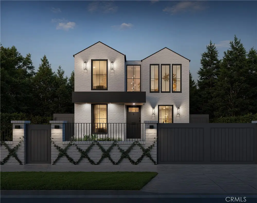 Single Family Residence for sale at 3565 Greenwood, Los Angeles, CA featuring 5 beds and 6 baths