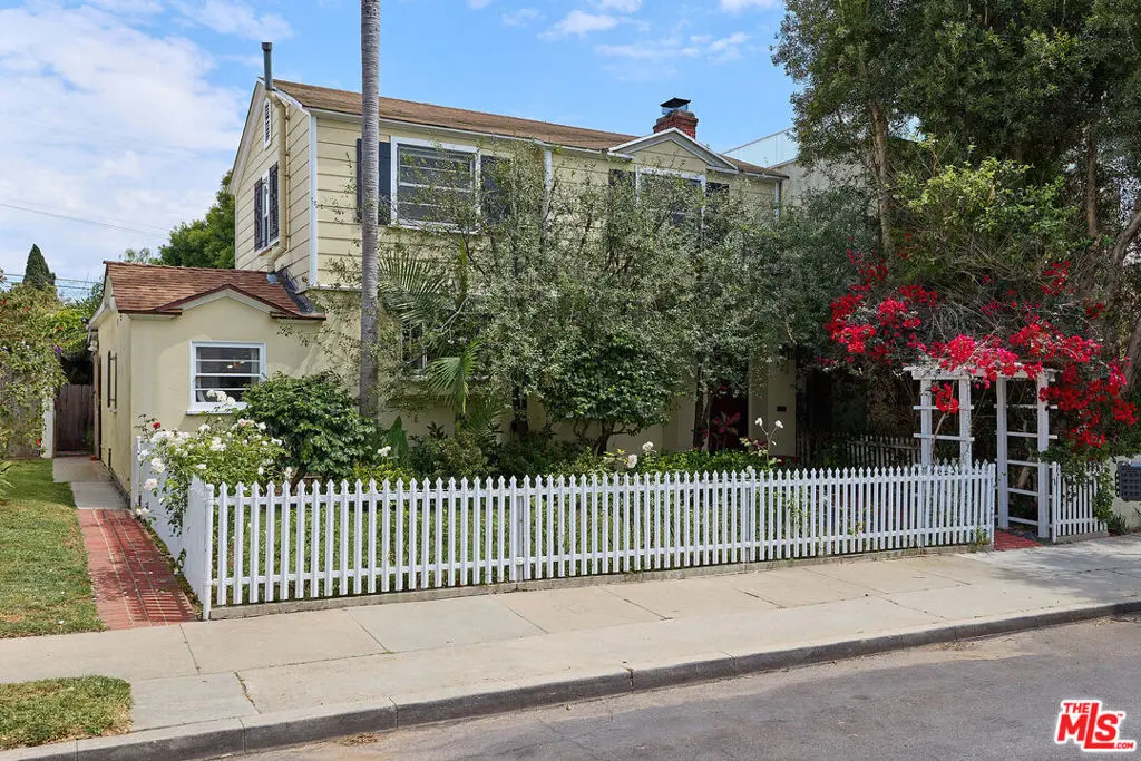 820 Crestmoore Place, Venice, CA — listing photo 1