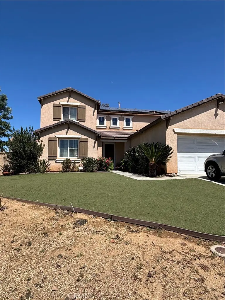 Single Family Residence for sale at 27742 Hollyoak, Menifee, CA featuring 3 beds and 3 baths