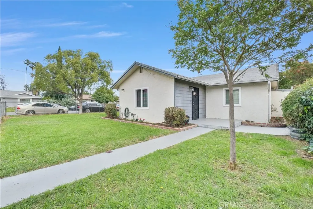 Single Family Residence for sale at 4997 Hollyhock, Riverside, CA featuring 3 beds and 2 baths