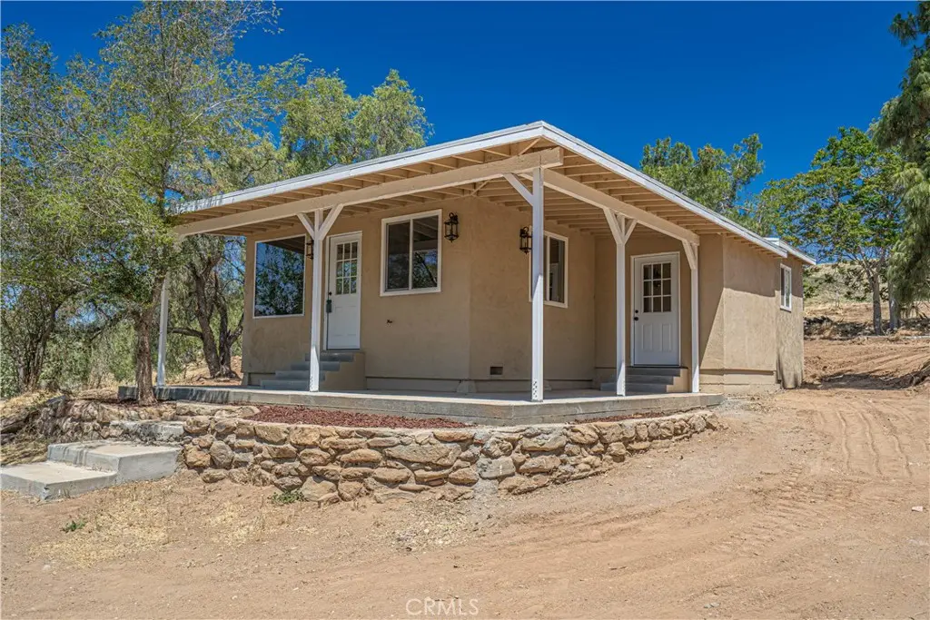 8709 Sierra Highway, Agua Dulce, CA — listing photo 1