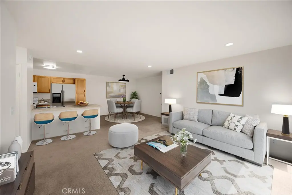 2521 W Sunflower Avenue R8, Santa Ana, CA — listing photo 1