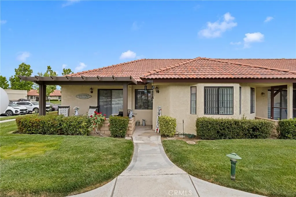 19222 Cottonwood Drive, Apple Valley, CA — listing photo 1