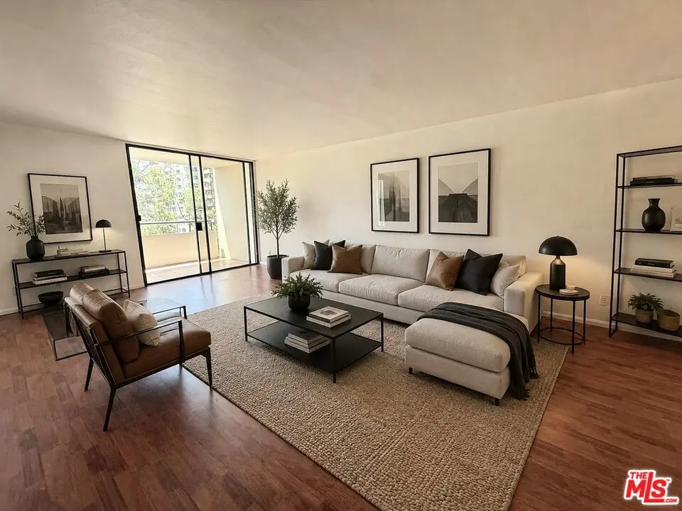 Condominium for sale at 600 W 9th Street 814, Los Angeles, CA featuring 2 beds and 2 baths