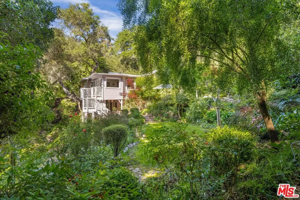 21714 Encina Road, Topanga, CA — listing photo 1