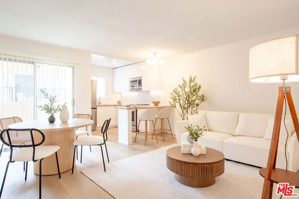 833 5th Street 206, Santa Monica, CA — listing photo 1