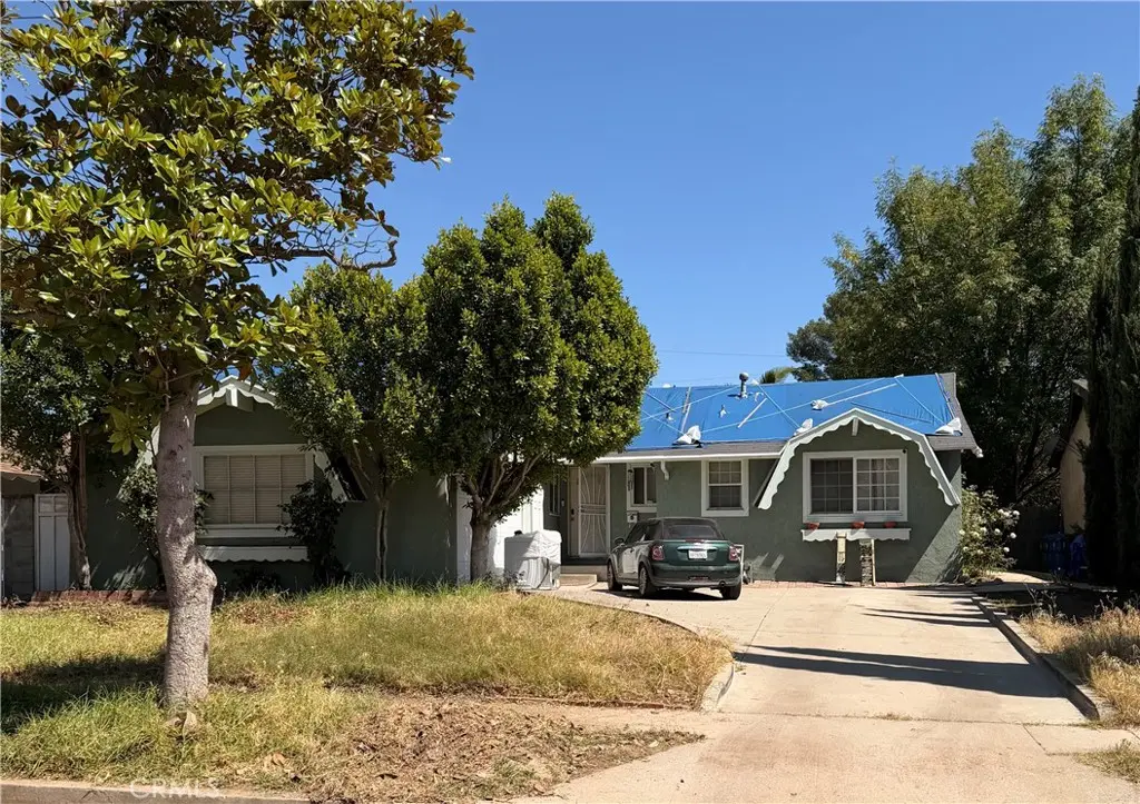 13520 Lazard, San Fernando, CA — listing photo 1