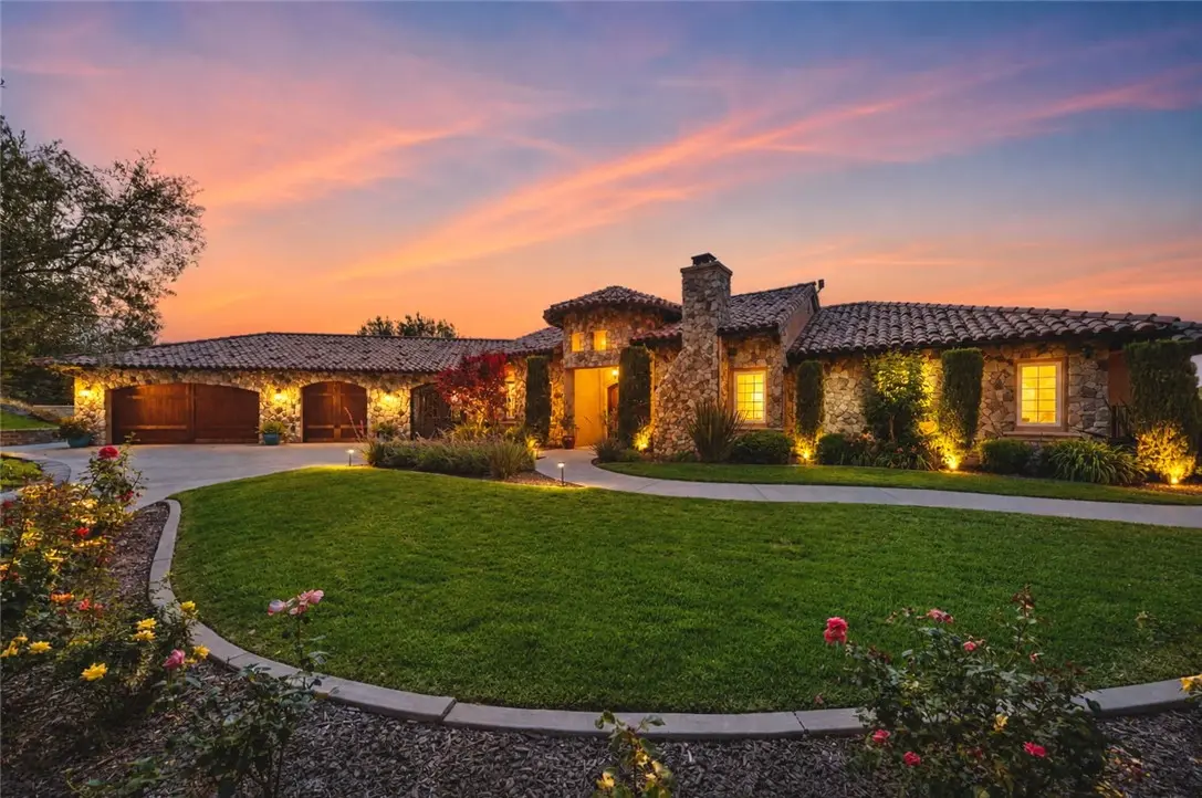 Single Family Residence for sale at 46480 Via Vaquero, Temecula, CA featuring 5 beds and 4 baths