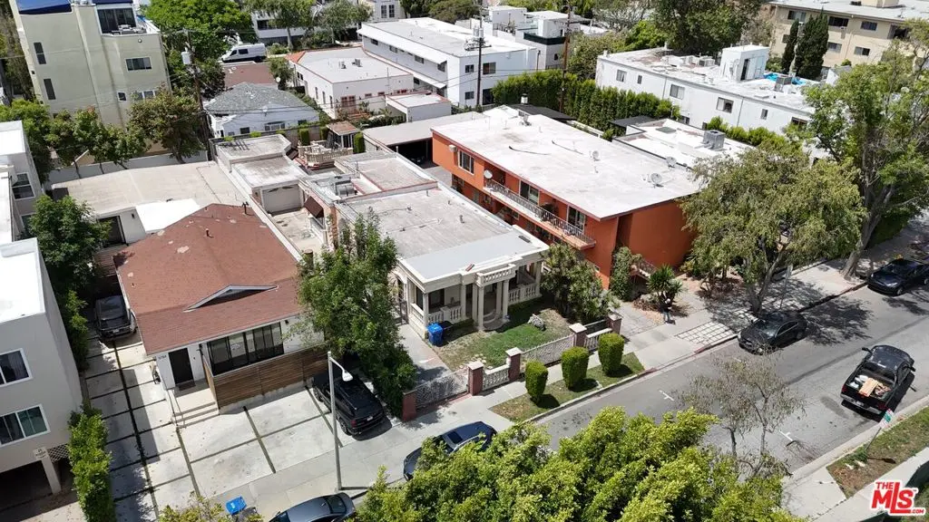 Single Family Residence for sale at 621 Westbourne Drive, West Hollywood, CA featuring 3 beds and 2 baths
