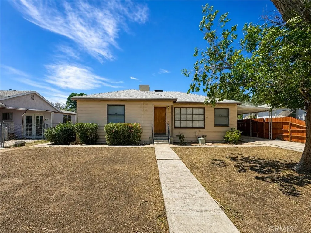 325 N Sanders Street, Ridgecrest, CA — listing photo 1