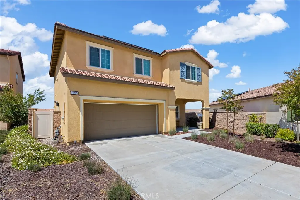 11765 Gilmore Dr, Beaumont, CA — listing photo 1