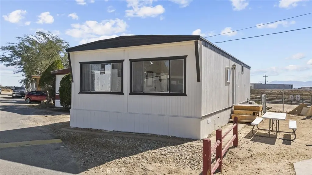 1258 W Rosamond Boulevard 47, Rosamond, CA — listing photo 1
