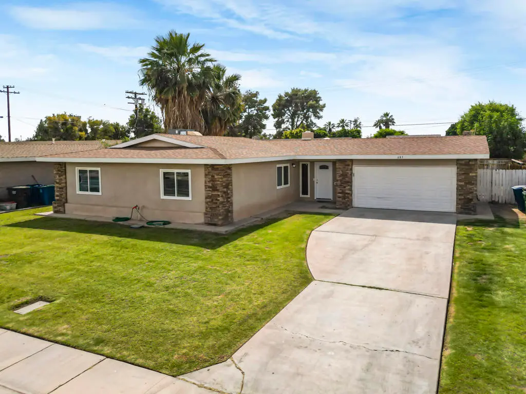 683 Sycamore Drive, Brawley, CA — listing photo 1