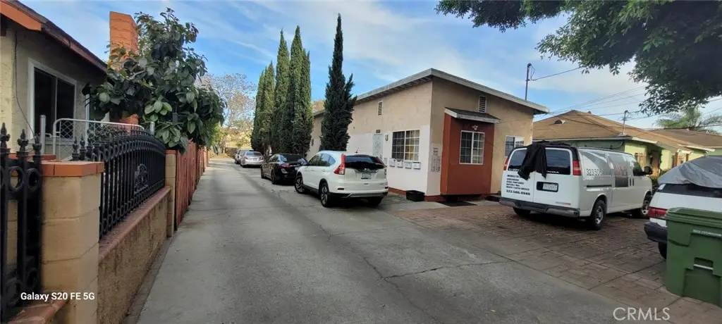 Apartment for sale at 9320 Firth, Los Angeles, CA
