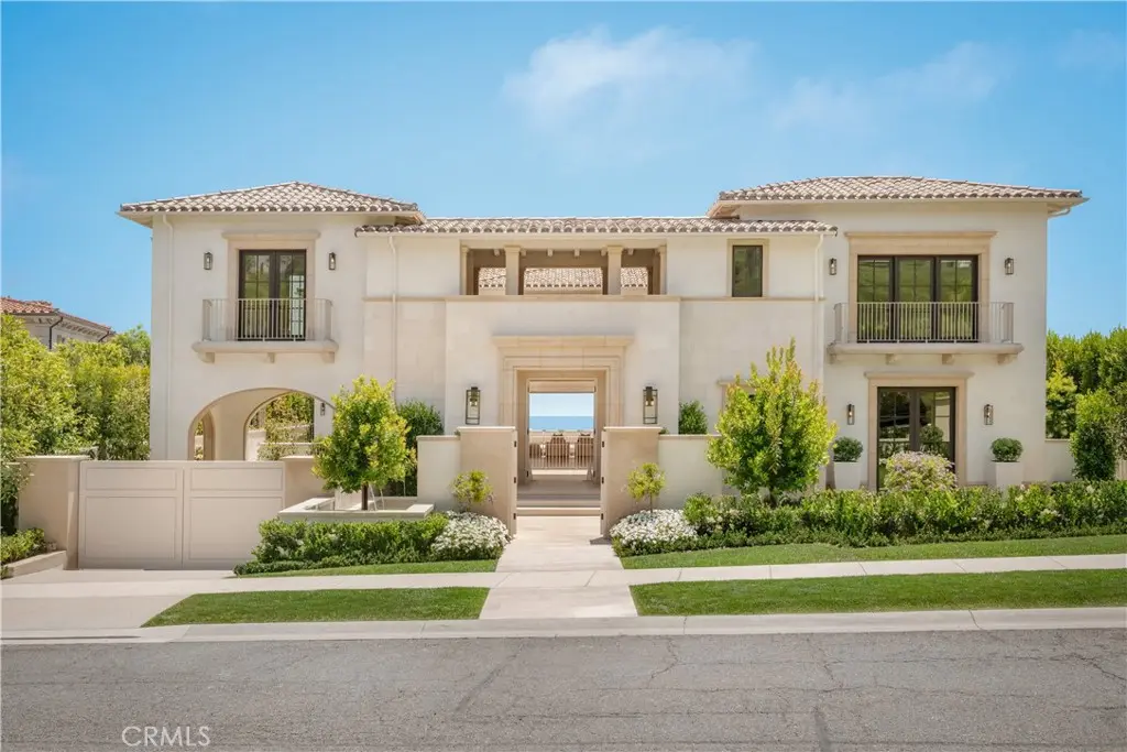18 Swimmers Pt, Newport Coast, CA — listing photo 1