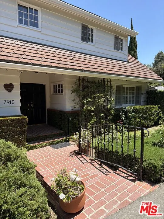Single Family Residence for sale at 7815 Mulholland, Los Angeles, CA featuring 4 beds and 3 baths