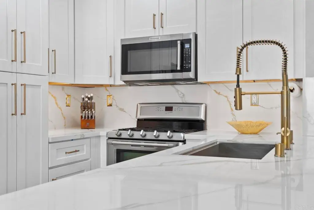 Single Family Residence for sale at 1526 Caminito Sicilia, Chula Vista, CA featuring 3 beds and 3 baths