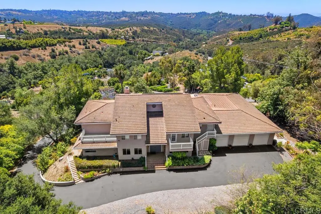 40461 Rock Mountain Drive, Fallbrook, CA — listing photo 1