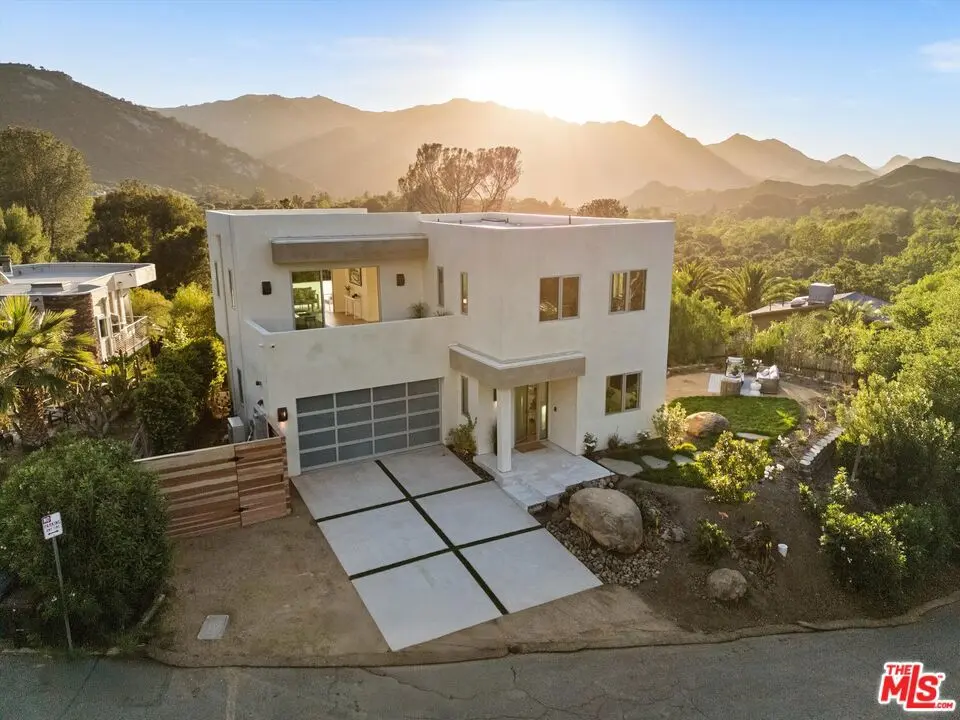 Single Family Residence for sale at 25638 Monte Nido Drive, Calabasas, CA featuring 3 beds and 3 baths